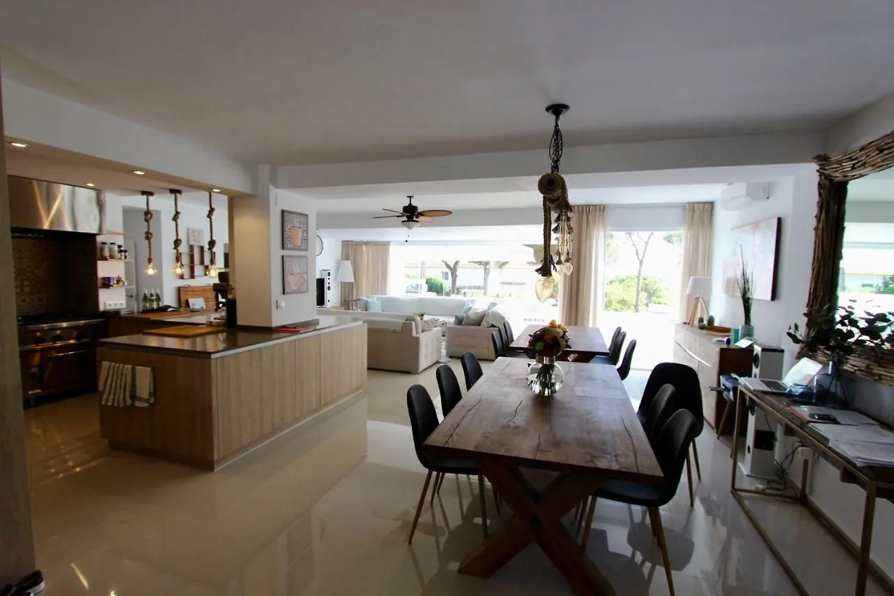 Siempre Domingo Villa Marbella