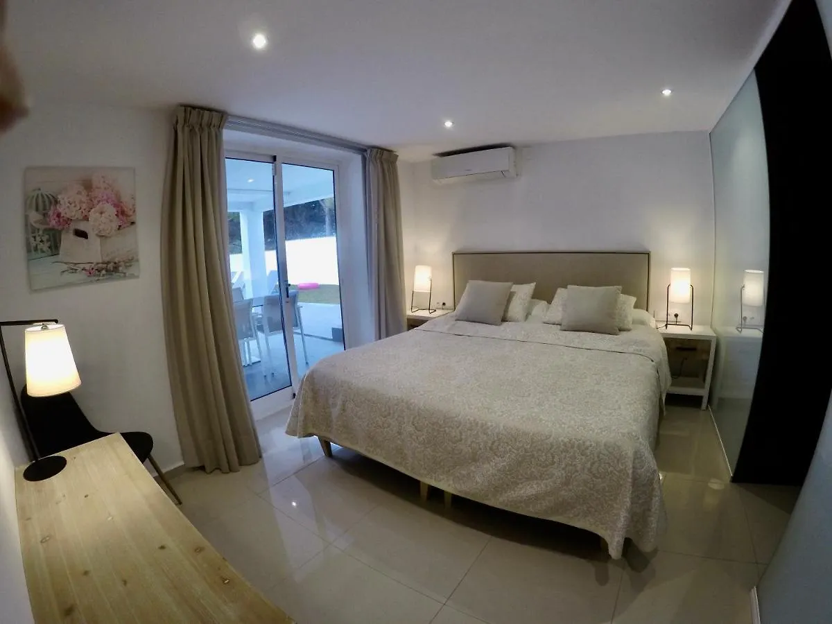 Siempre Domingo Villa Marbella Spain